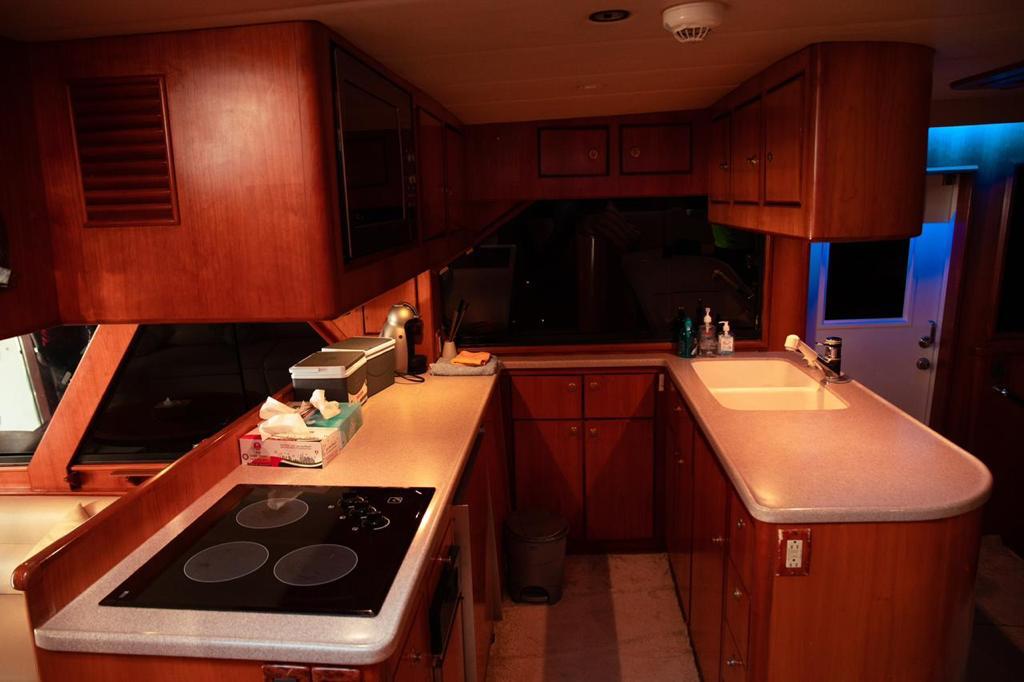 Hamdan gallery image 2