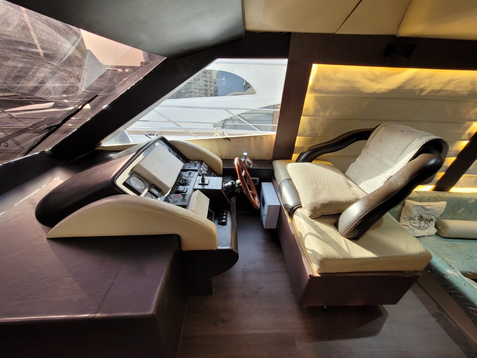 Waverunner gallery image 4